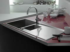 Смеситель для мойки Teka Cuadro с поворотным изливом